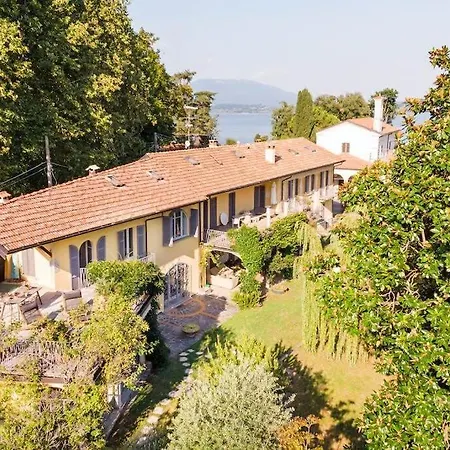 Near The Lakeside Villa Lesa